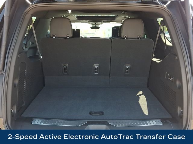 Used 2023 Chevrolet Suburban High Country w/ Max Trailering Package AWD/4WD image 31