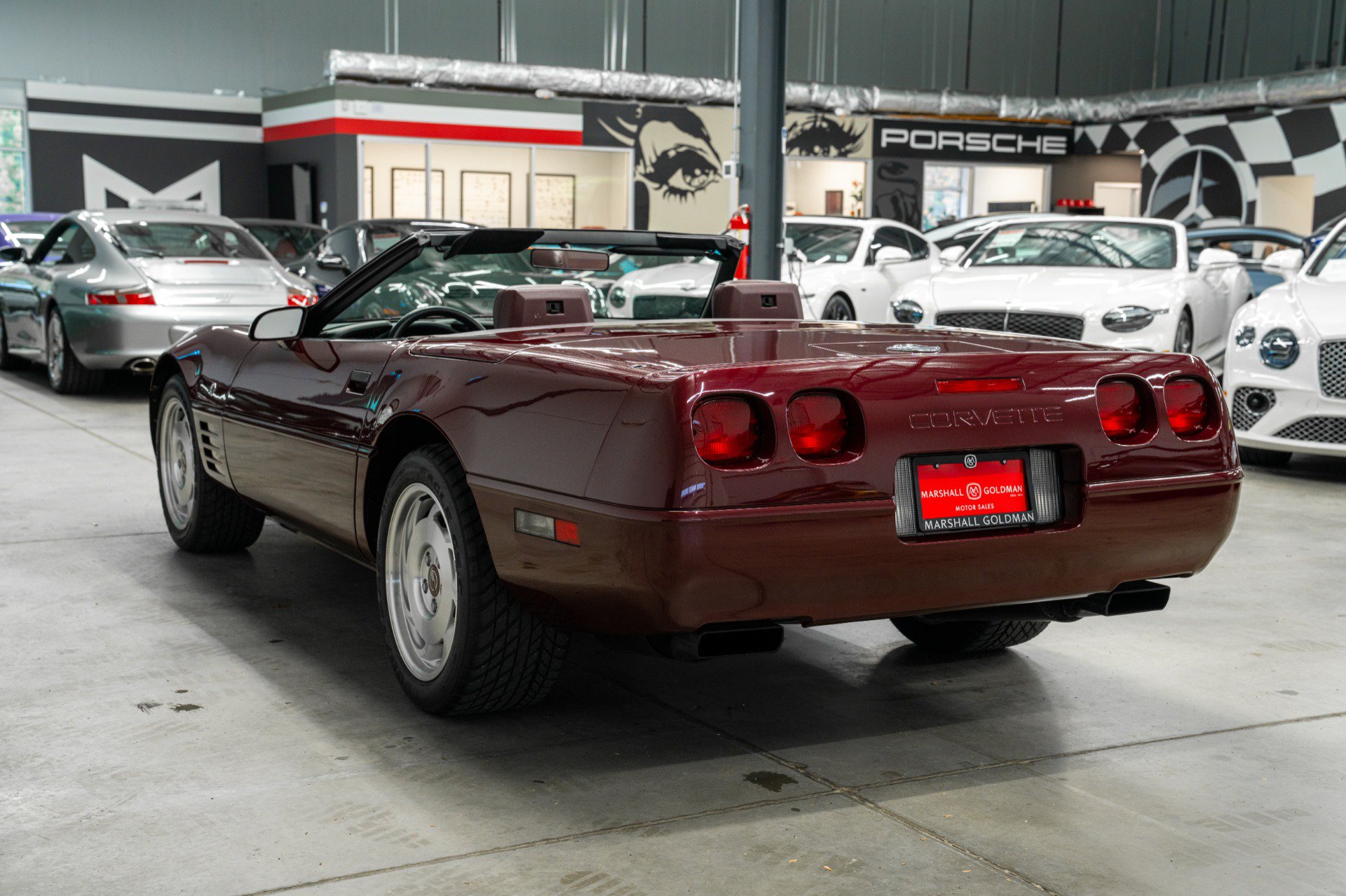 Used 1993 Chevrolet Corvette Convertible RWD image 6