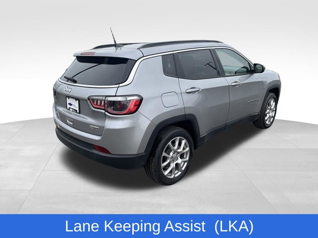 Used 2022 Jeep Compass Latitude image 6