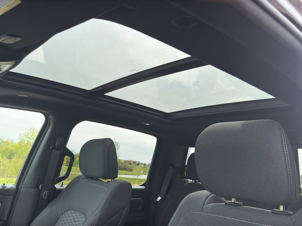 Used 2025 RAM 1500 Big Horn AWD/4WD image 19