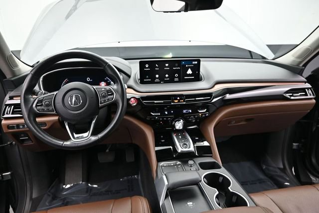 Used 2023 Acura MDX SH-AWD w/ Technology Package image 16