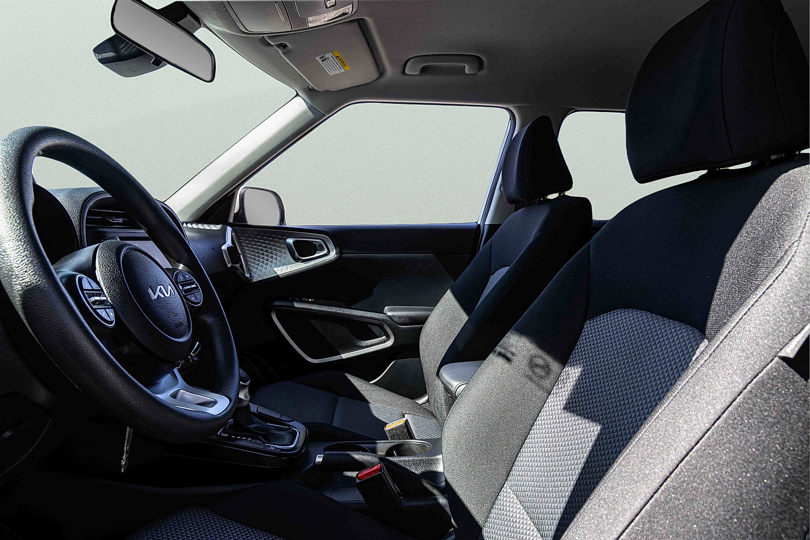 Certified 2025 Kia Soul LX w/ LX Technology Package image 9