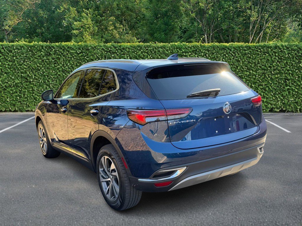 Used 2022 Buick Envision Essence w/ Safety Package image 4