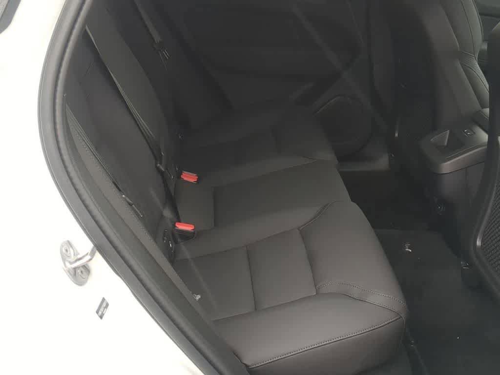 New 2026 Volvo XC60 B5 Plus w/ Protection Package Premier AWD/4WD image 19