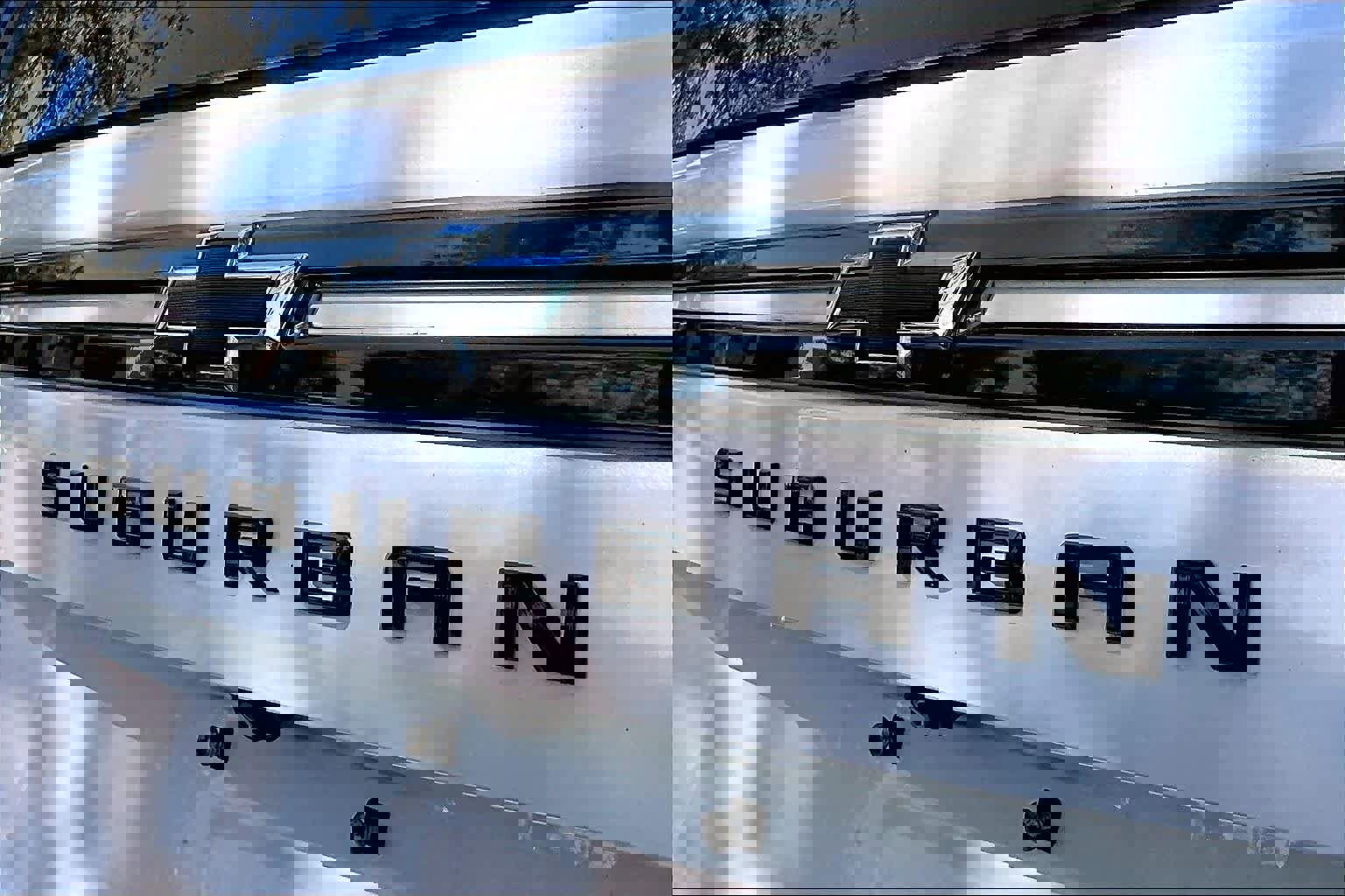 Used 2021 Chevrolet Suburban RST w/ Luxury Package image 10