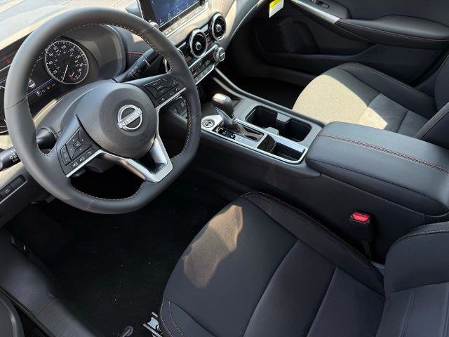 New 2025 Nissan Sentra SR w/ Midnight Edition image 16
