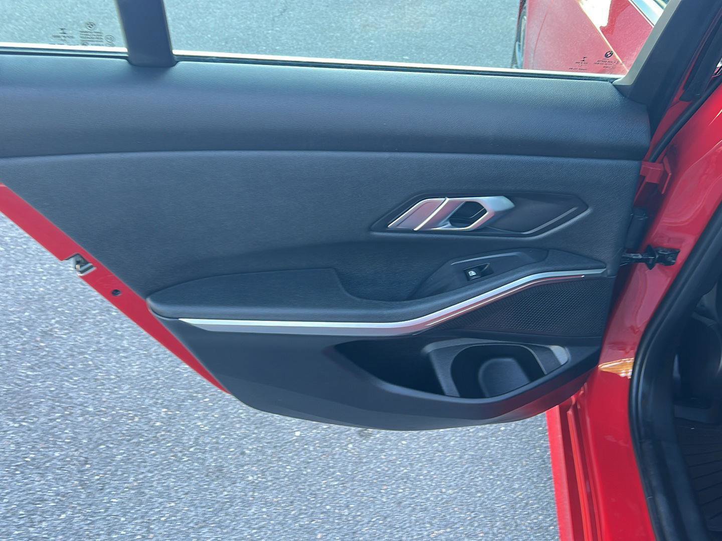 Used 2021 BMW 330i xDrive Sedan w/ Premium Package AWD/4WD image 17