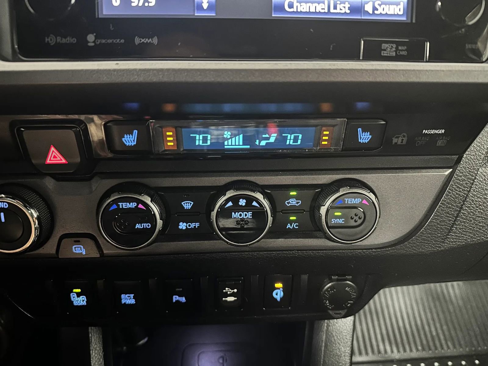 Used 2017 Toyota Tacoma TRD Pro AWD/4WD image 26