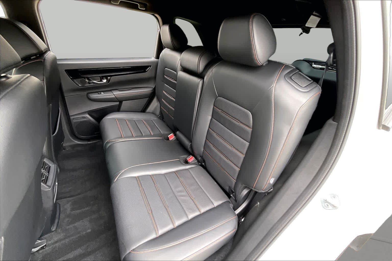 Used 2024 Honda CR-V Sport Touring image 18
