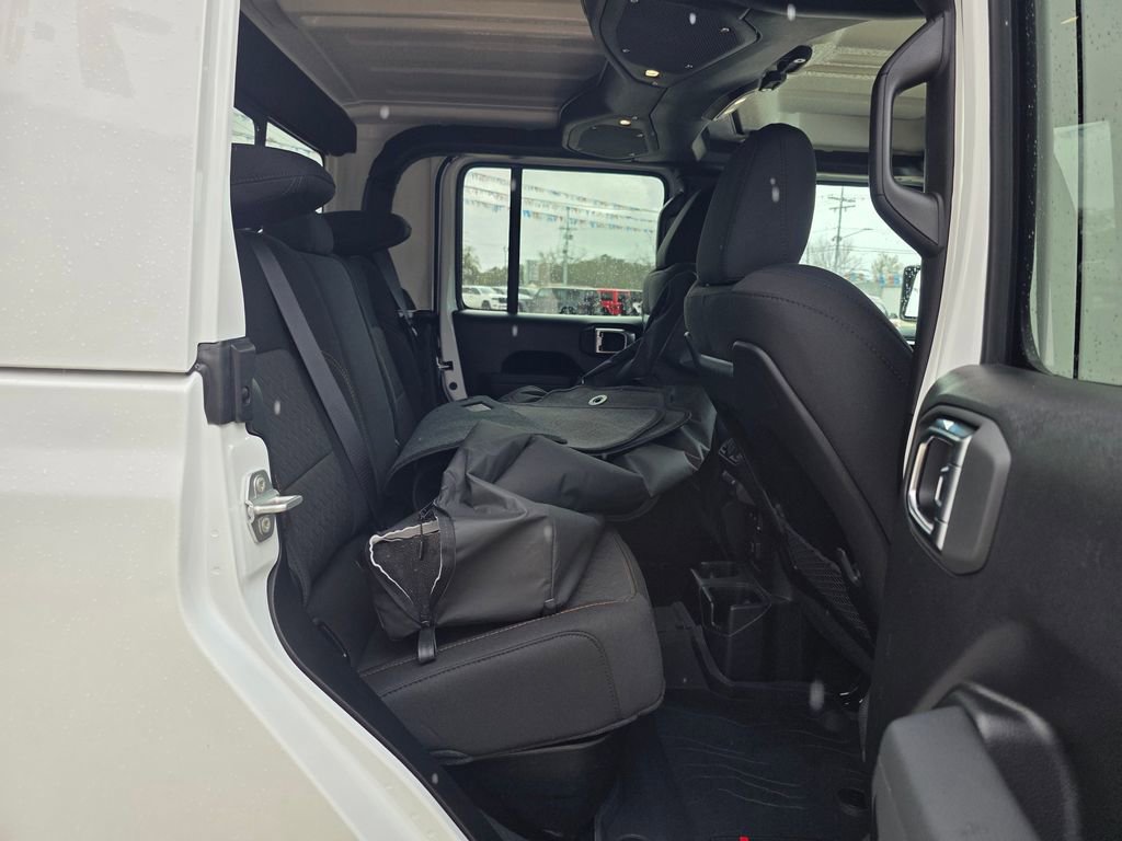 Used 2026 Jeep Gladiator Mojave image 14