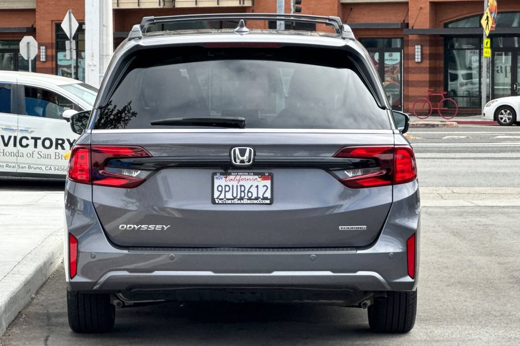 Certified 2025 Honda Odyssey Touring image 5