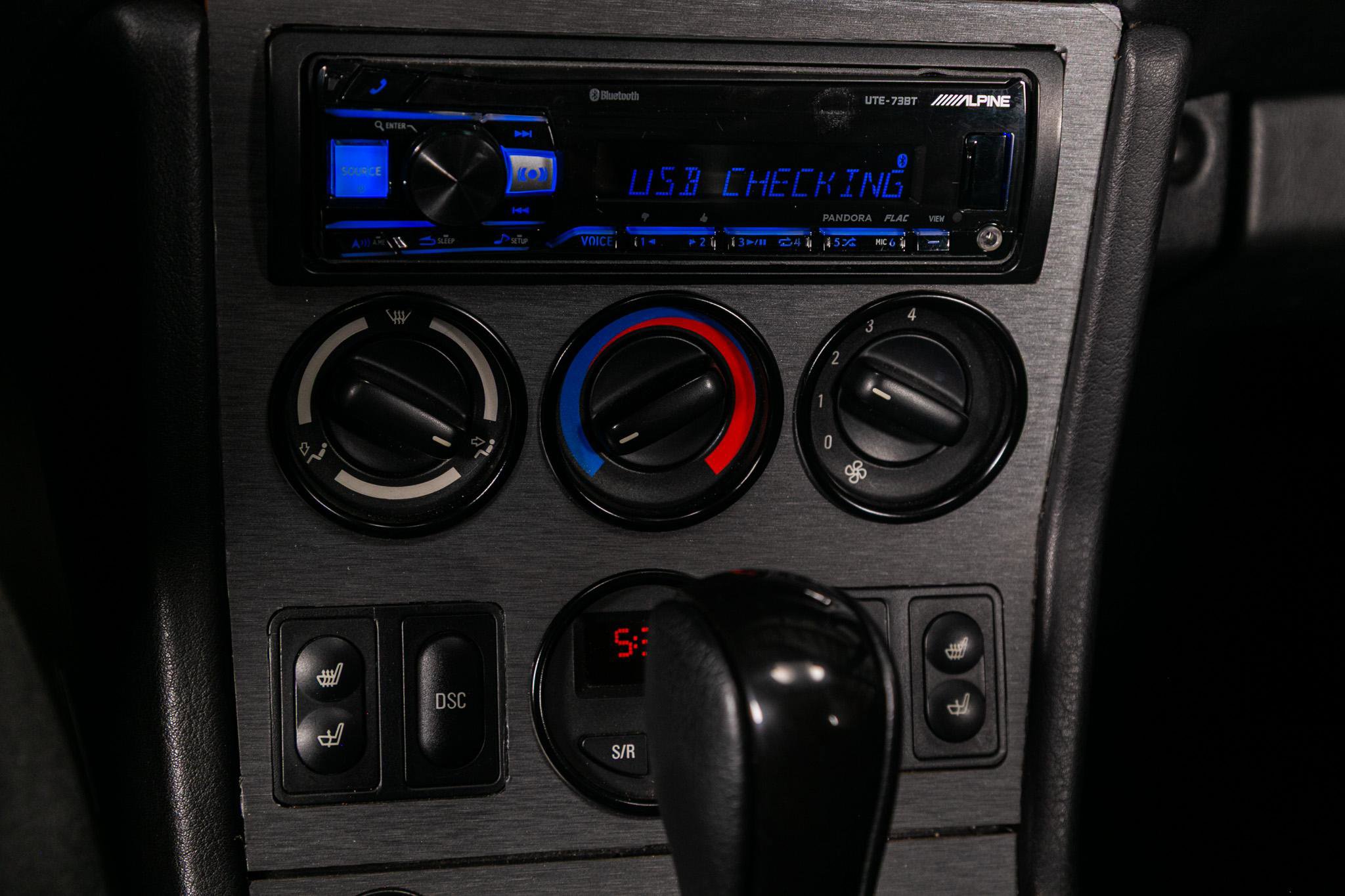 Used 2002 BMW Z3 2.5i RWD image 10