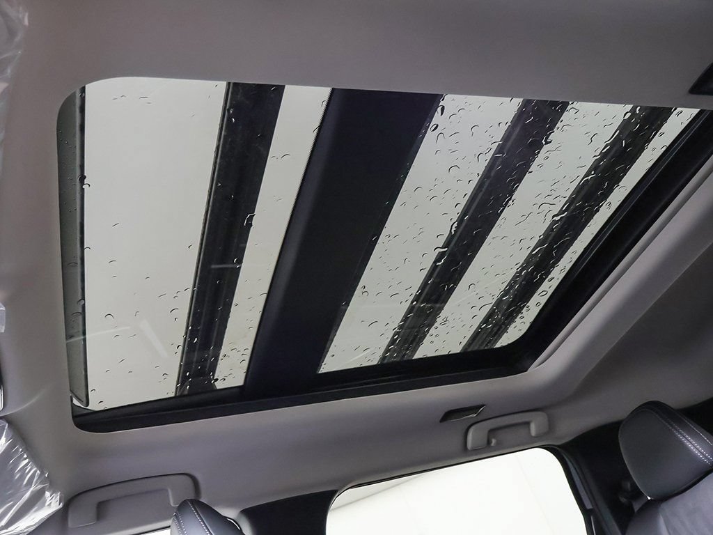 New 2026 Mitsubishi Outlander AWD image 21