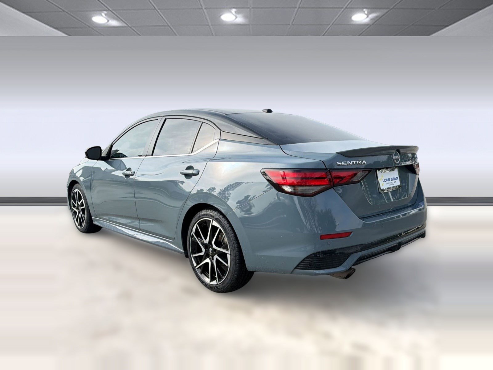 Used 2024 Nissan Sentra SR image 3