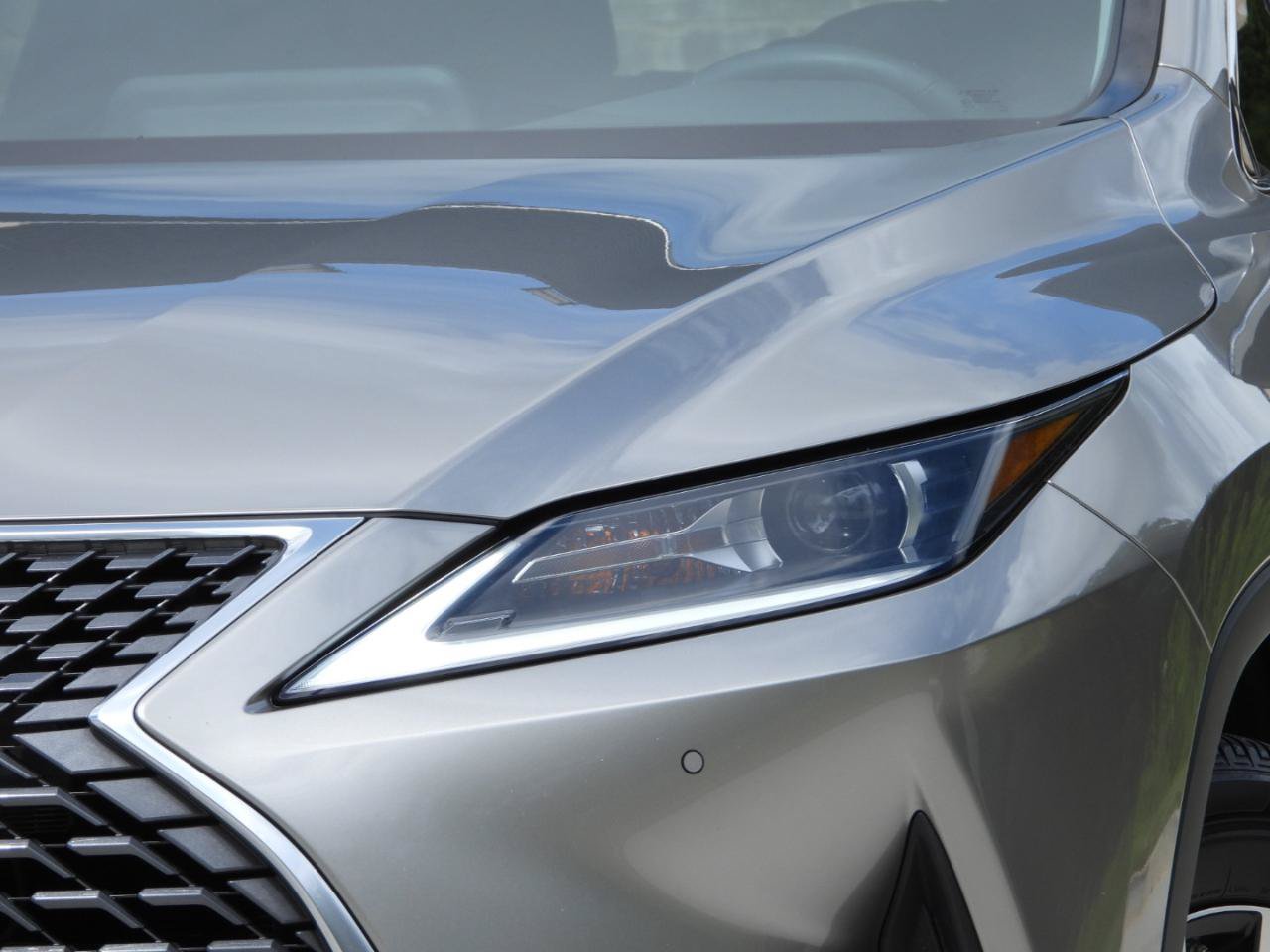 Used 2020 Lexus RX 350 FWD w/ Accessory Package image 4