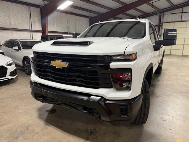 Used 2025 Chevrolet Silverado 2500 W/T w/ WT Convenience Package image 3