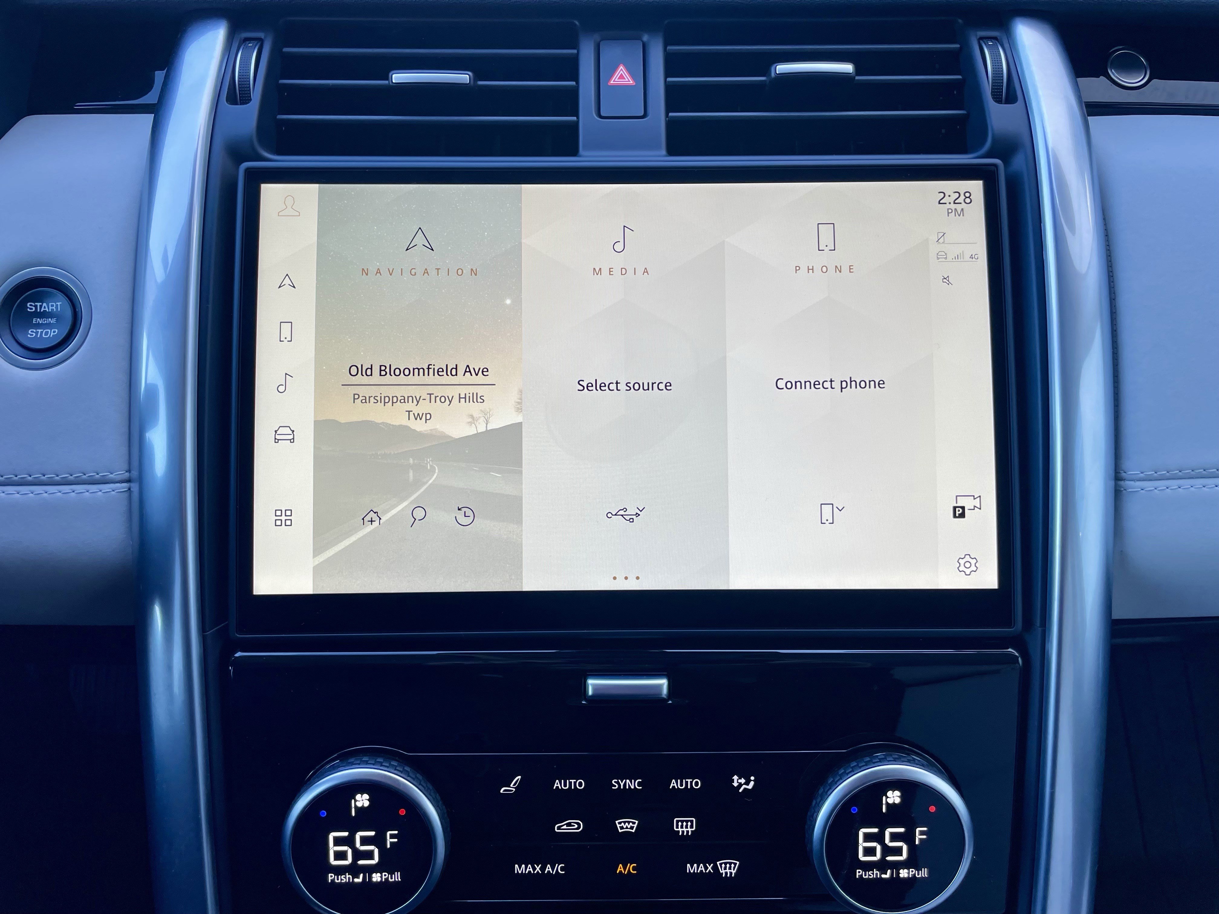 Certified 2024 Land Rover Discovery S image 19