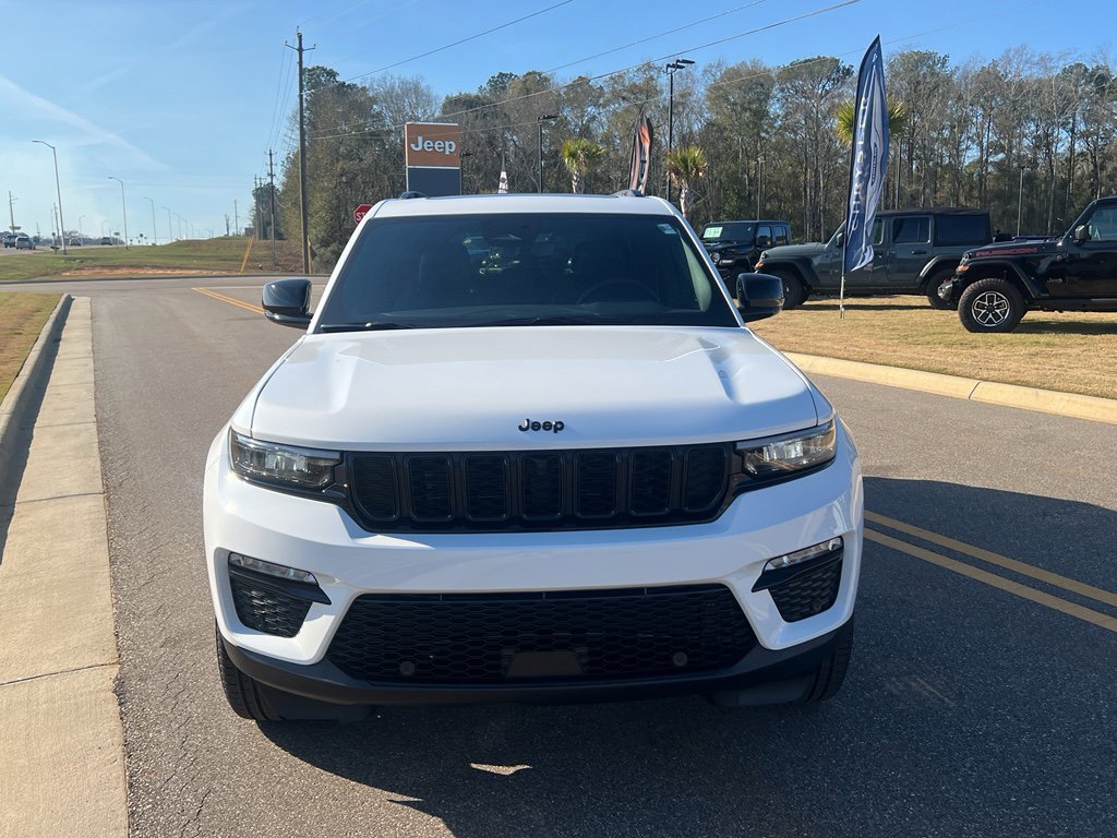 New 2025 Jeep Grand Cherokee Limited w/ Luxury Tech Group II AWD/4WD image 6
