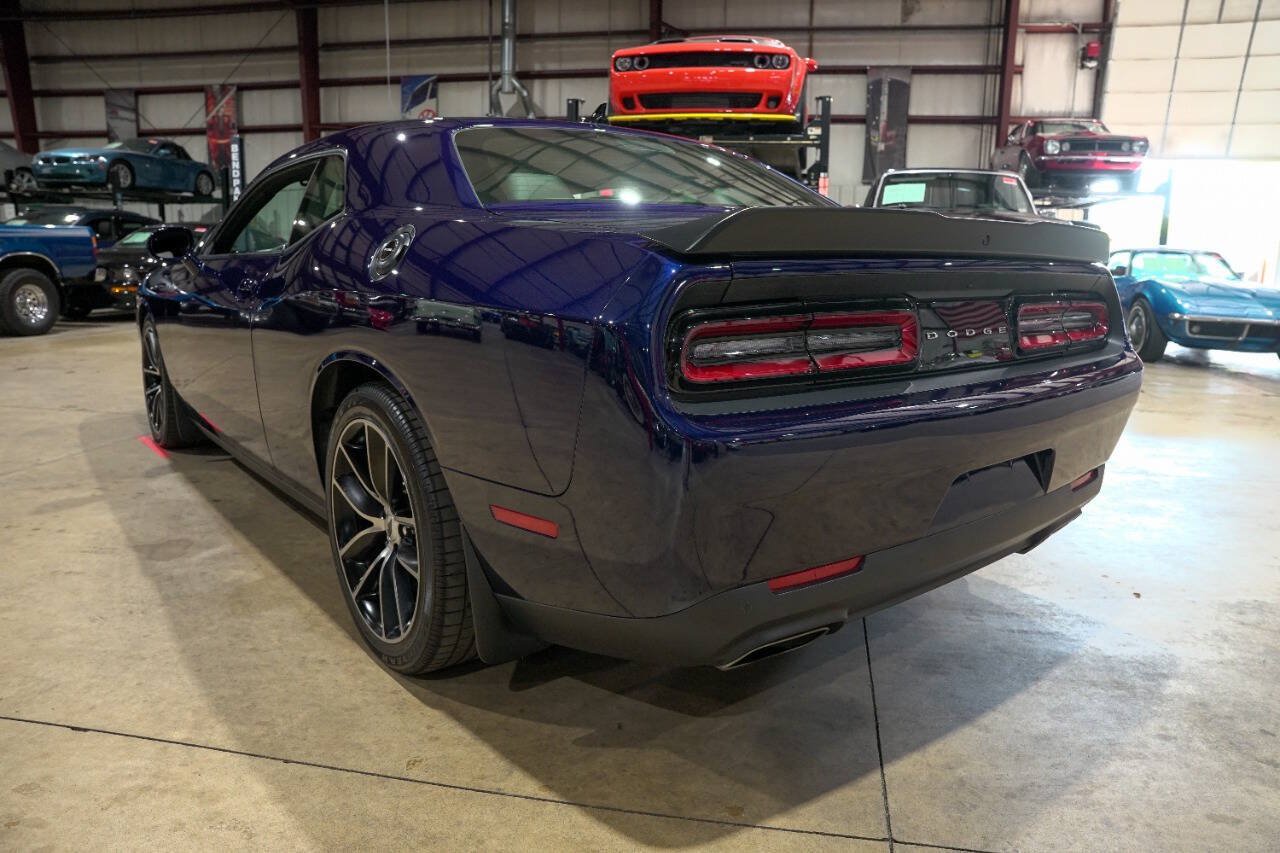 Used 2017 Dodge Challenger R/T Scat Pack RWD image 6
