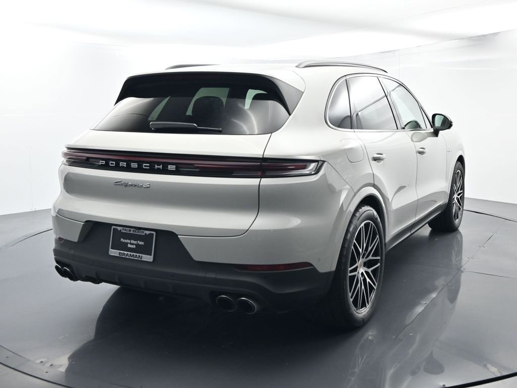 Certified 2025 Porsche Cayenne S image 14