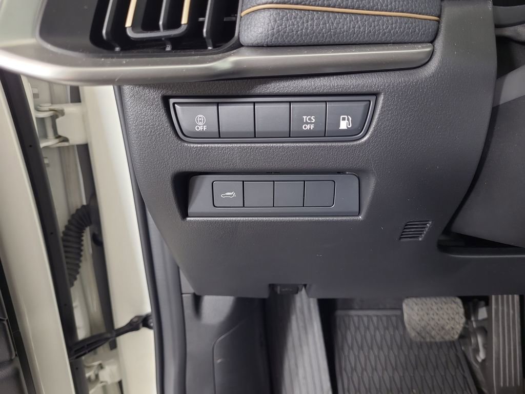Used 2024 MAZDA CX-90 Plug-In Hybrid w/ Preferred AWD/4WD image 15