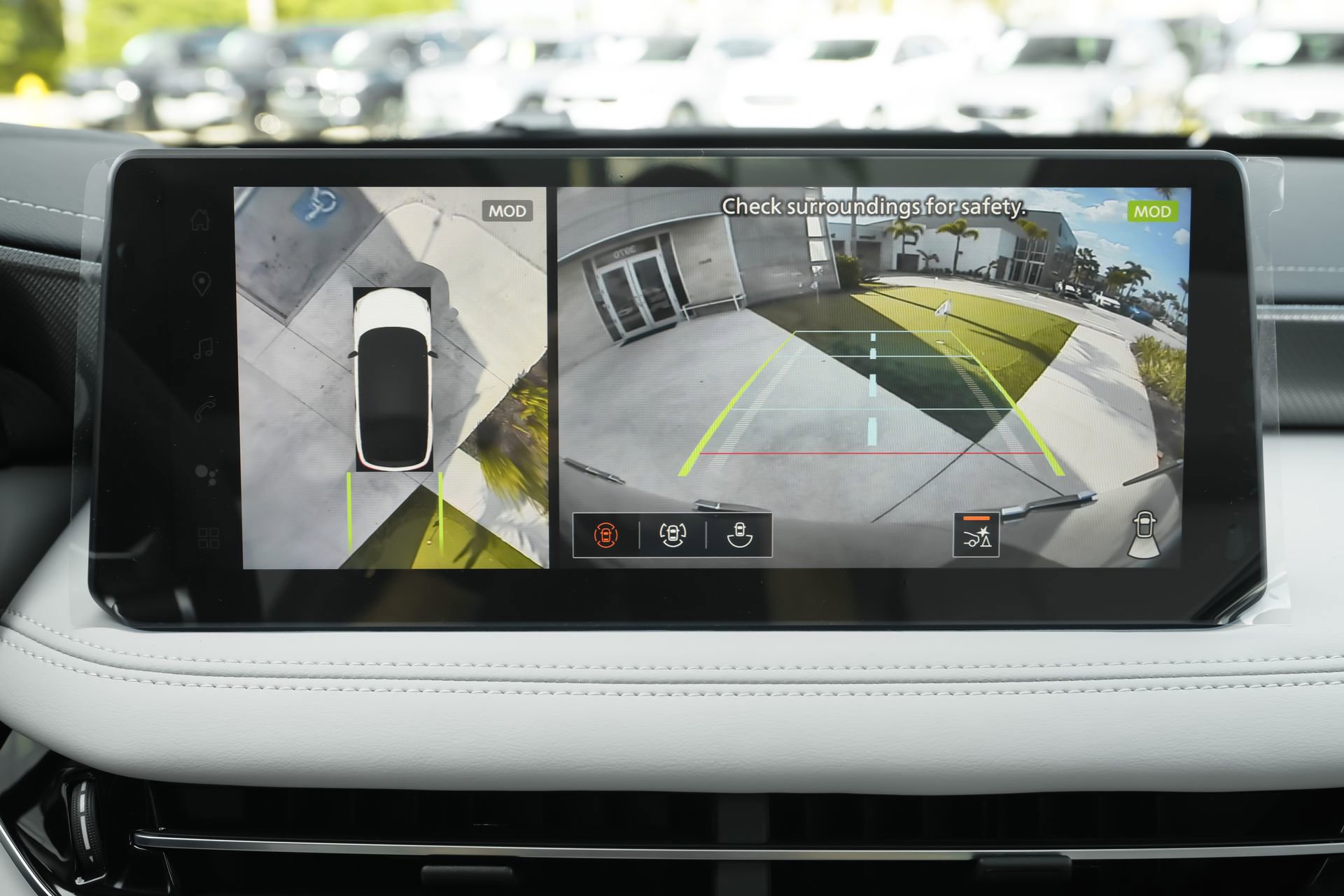 New 2026 INFINITI QX60 Luxe w/ Cargo Package image 13