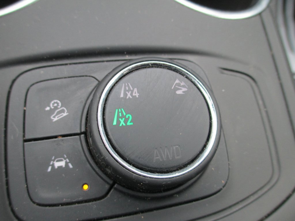 Used 2023 GMC Terrain SLE image 21