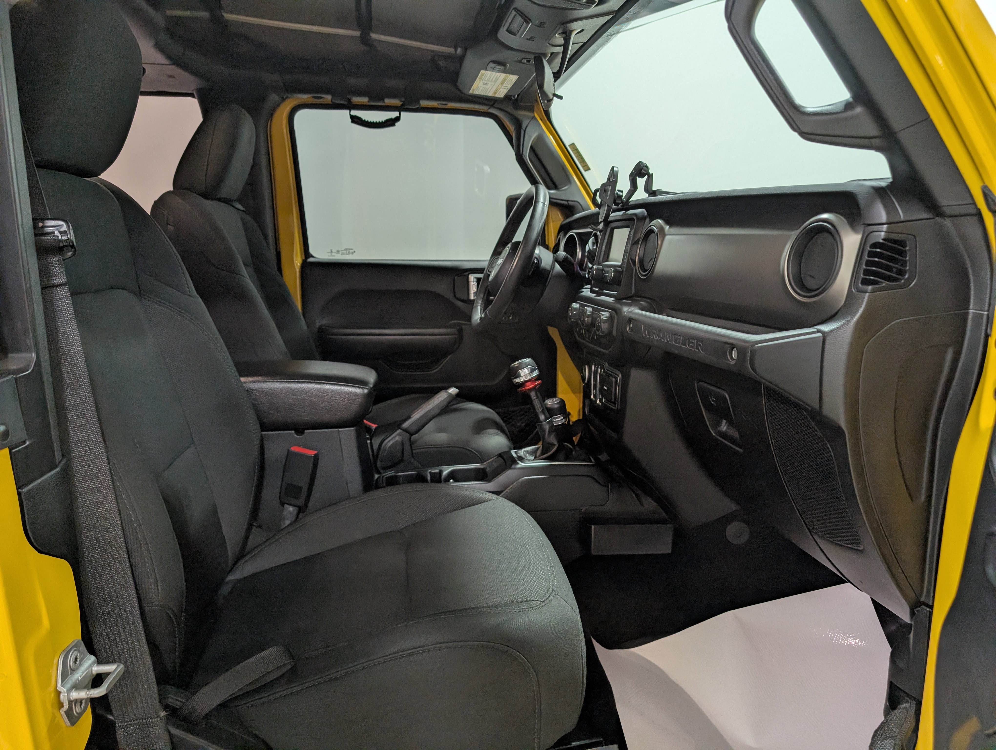 Used 2019 Jeep Wrangler Sport AWD/4WD image 17