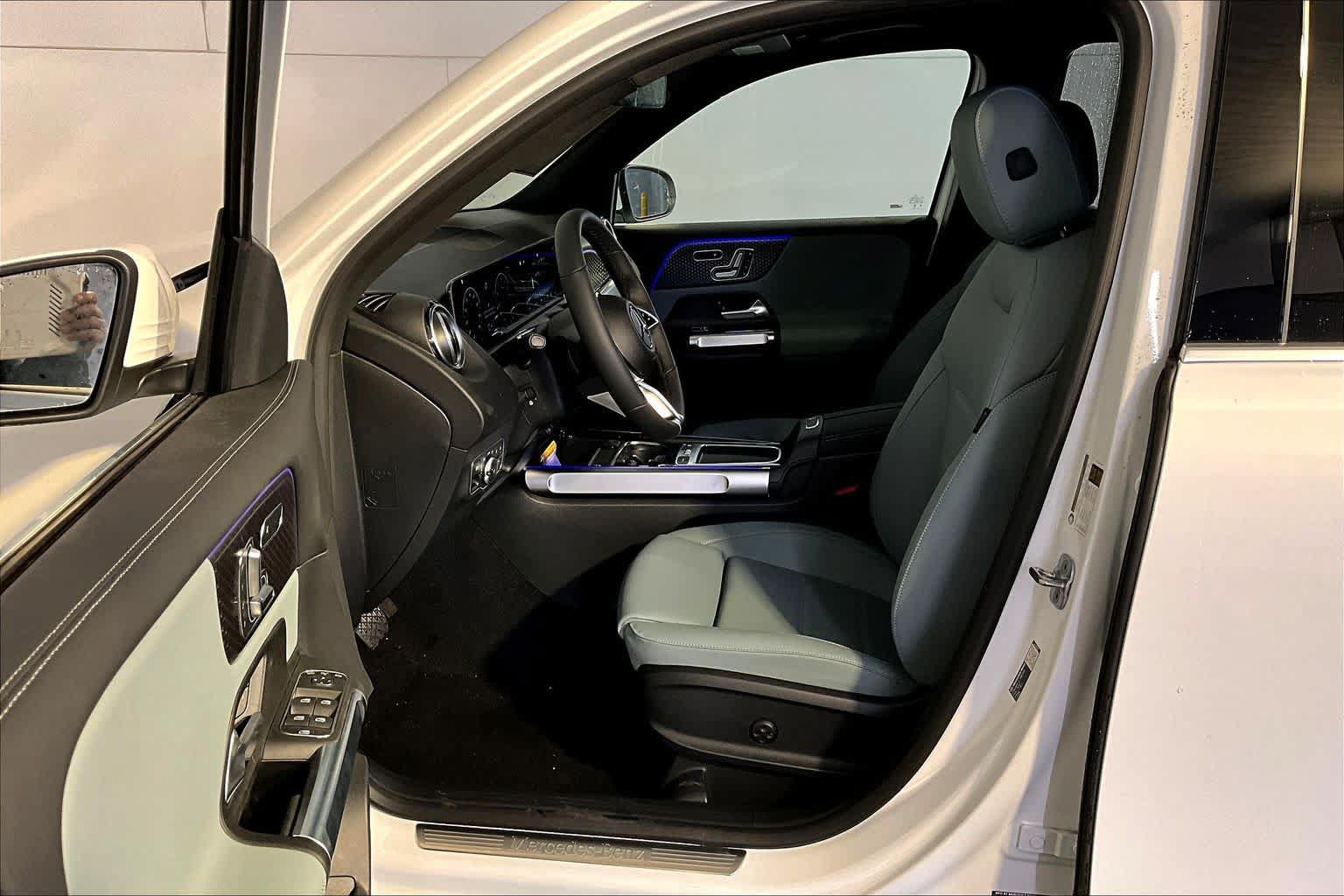 New 2026 Mercedes-Benz GLB 250 4MATIC image 13