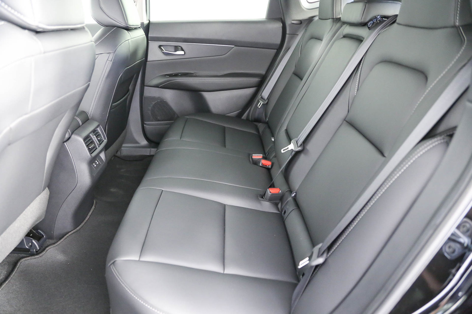 Used 2025 Nissan Murano SV FWD image 20