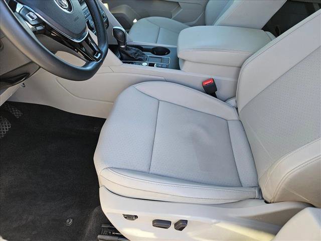 Used 2019 Volkswagen Atlas SE w/ Panoramic Sunroof Package image 16