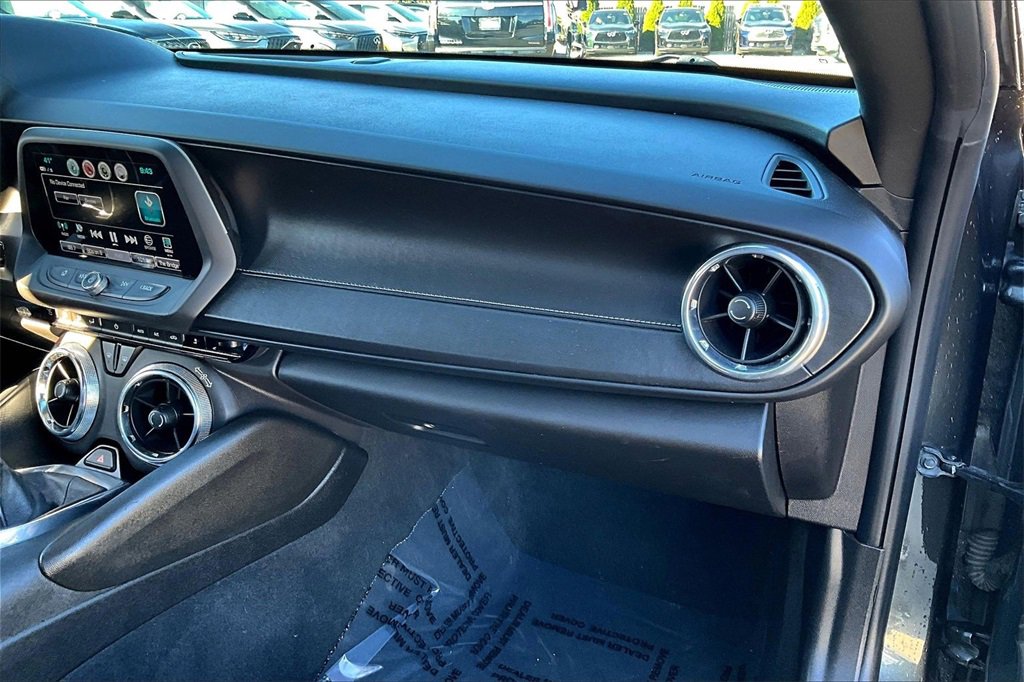Used 2018 Chevrolet Camaro SS image 28