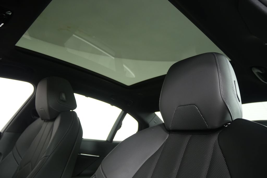 Used 2026 BMW 540i xDrive AWD/4WD image 11