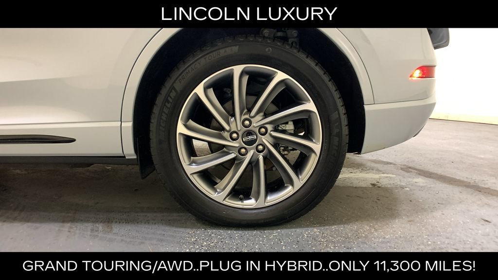 Used 2025 Lincoln Corsair Grand Touring w/ Towing Package AWD/4WD image 20