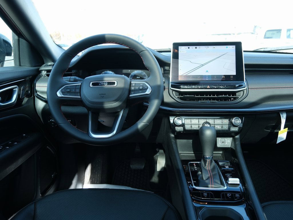 Used 2024 Jeep Compass Trailhawk w/ Trailhawk Elite Group image 31