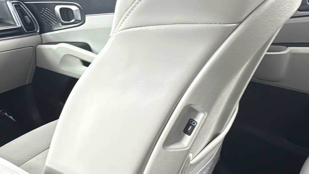 New 2026 Kia Sorento EX image 38