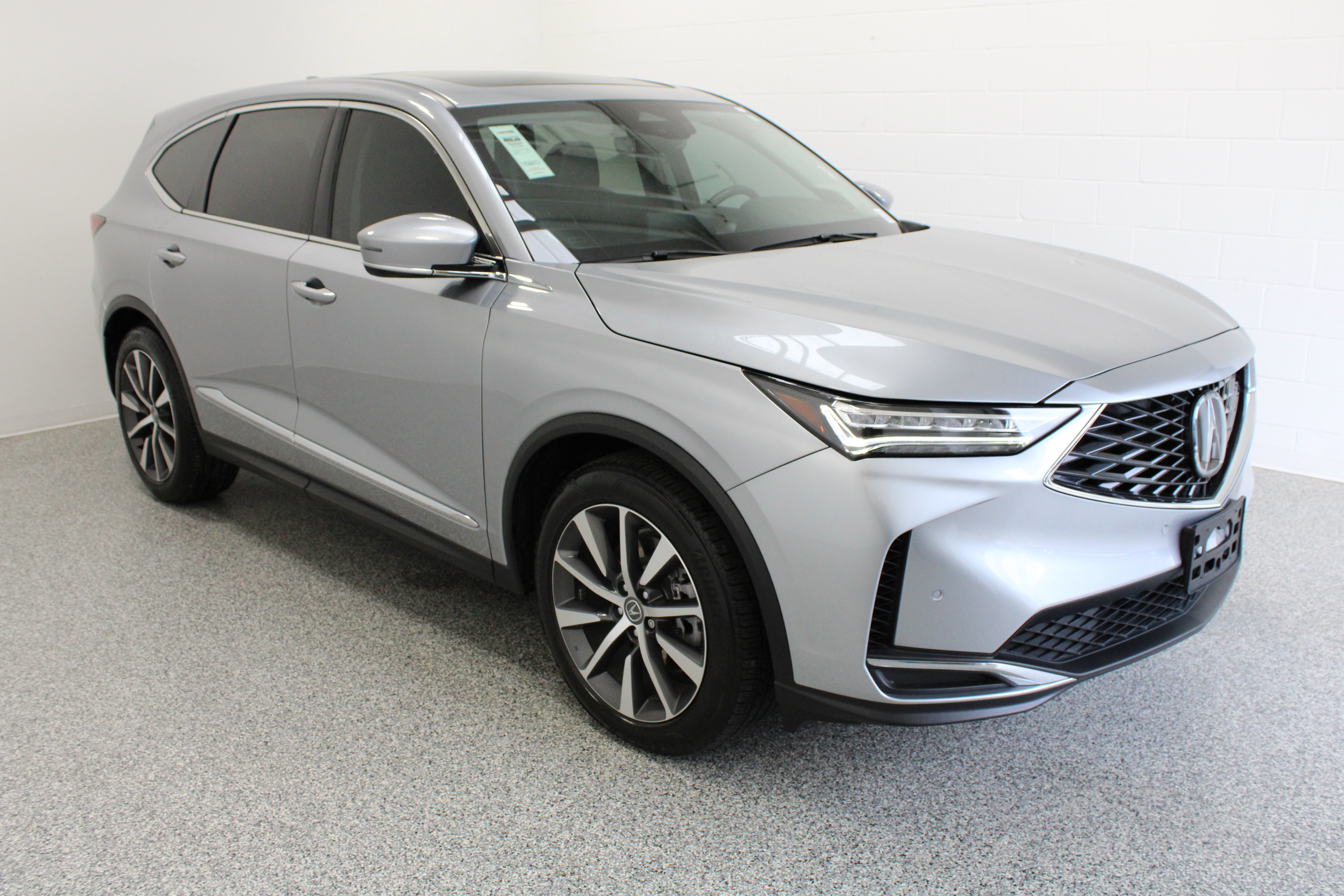 Used 2025 Acura MDX w/ Technology Package AWD/4WD image 4