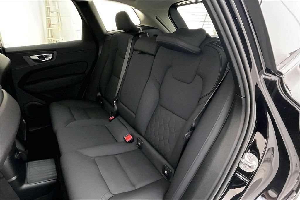 New 2026 Volvo XC60 T8 Core w/ Climate Package AWD/4WD image 15