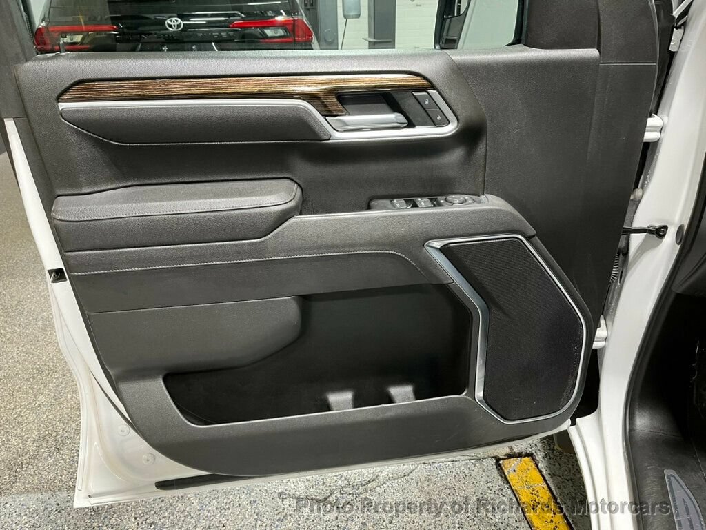Used 2025 GMC Sierra 1500 Elevation AWD/4WD image 14