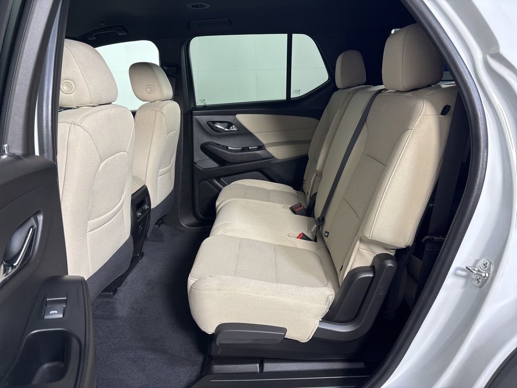 Used 2023 Chevrolet Traverse LS w/ Safety Package image 18