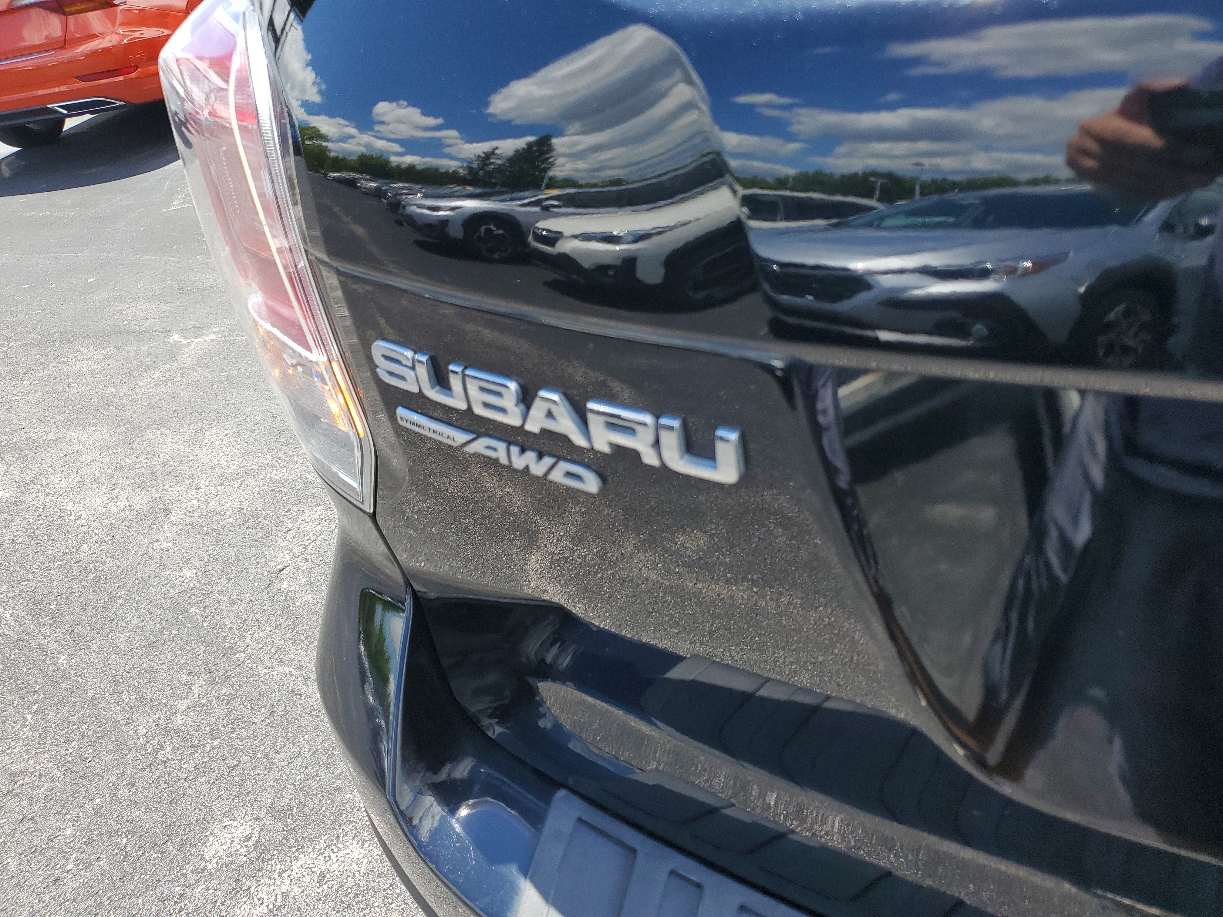 Used 2017 Subaru Forester 2.5i Premium w/ All-Weather Package AWD/4WD image 6