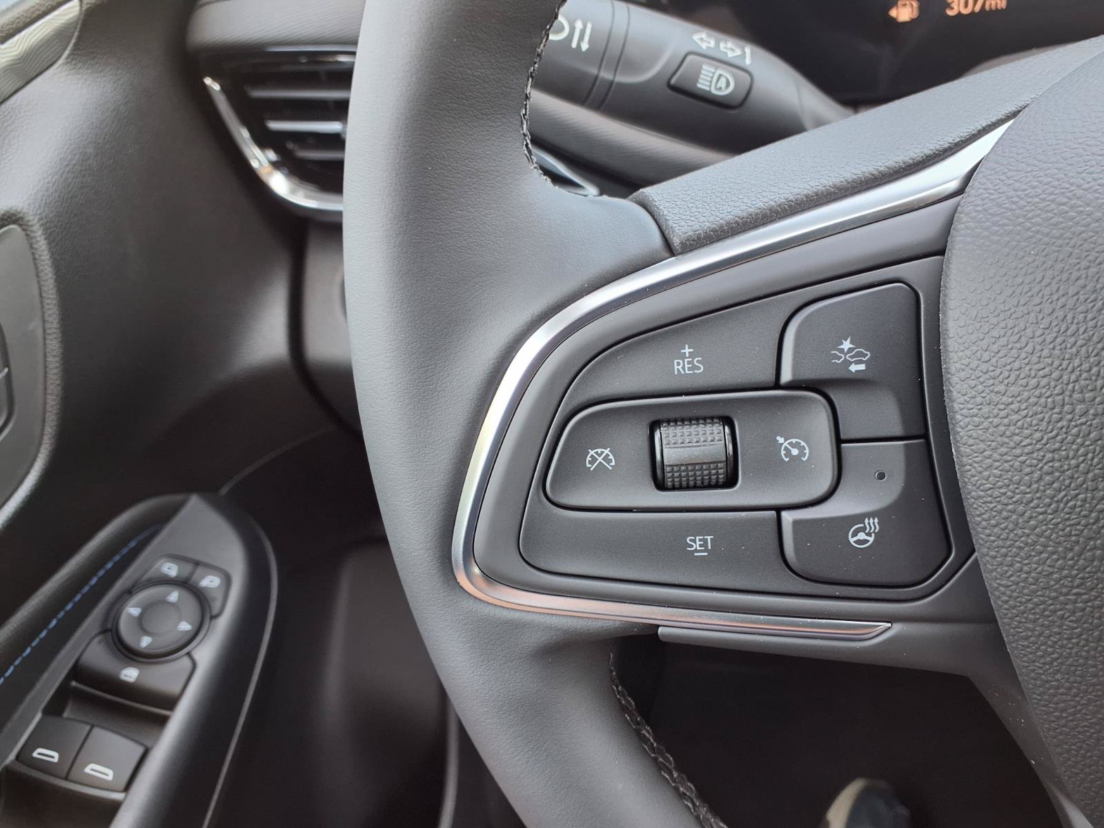 New 2026 Buick Envista Sport Touring w/ Convenience I Package FWD image 9