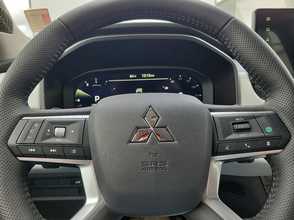 New 2025 Mitsubishi Outlander AWD image 15