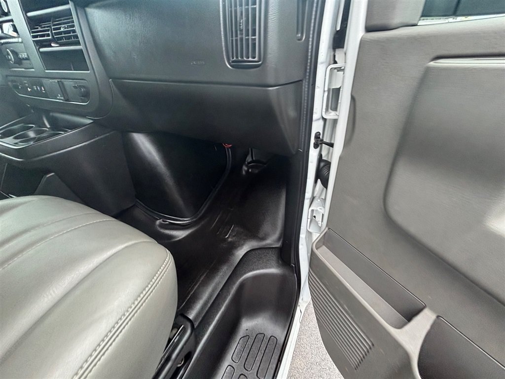 Used 2023 GMC Savana 2500 w/ Driver Convenience Package RWD image 25