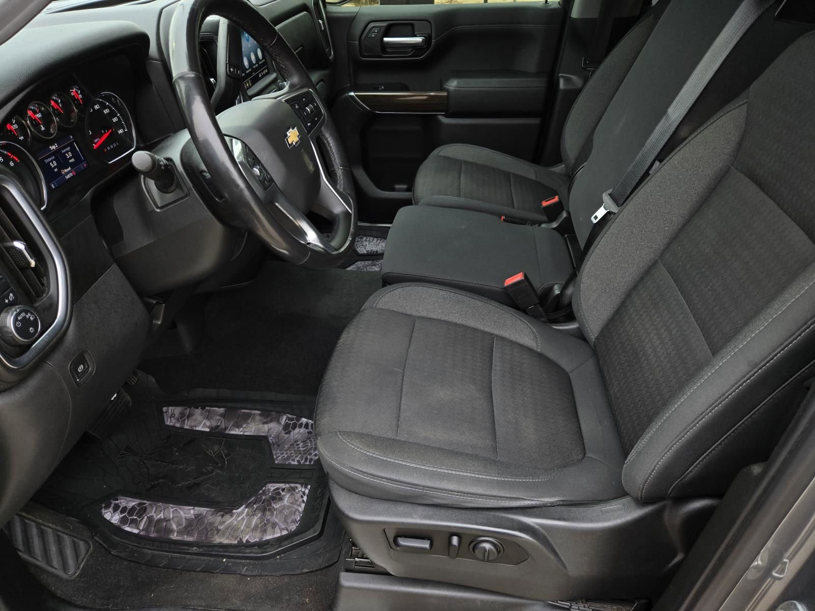 Used 2020 Chevrolet Silverado 1500 LT w/ Texas Edition RWD image 24