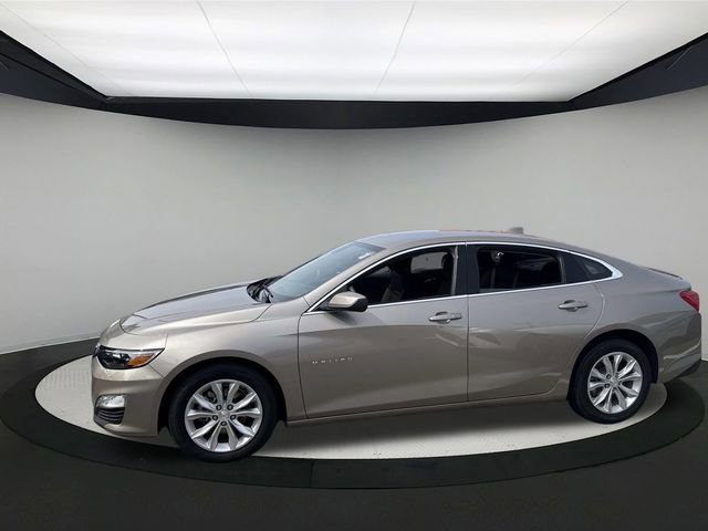 Used 2025 Chevrolet Malibu LT image 12
