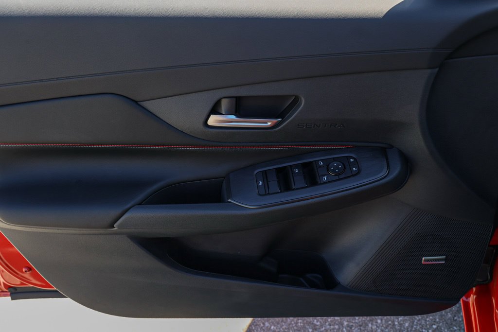 New 2027 Nissan Sentra SR FWD image 23