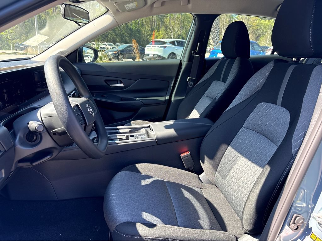 New 2026 Nissan Sentra SV w/ SV Convenience Package FWD image 19