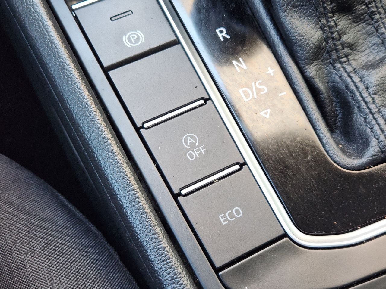 Used 2020 Volkswagen Jetta S FWD image 17