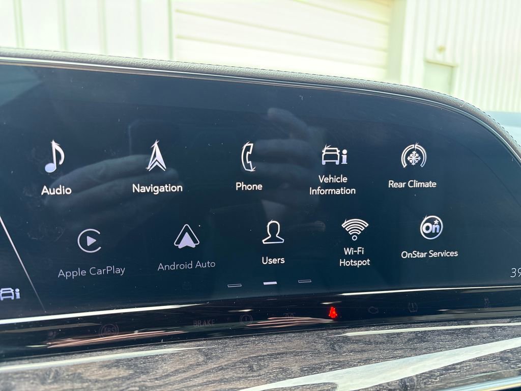 Used 2023 Cadillac Escalade Premium Luxury image 36
